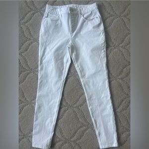 White House Black Market Size 8L Skinny